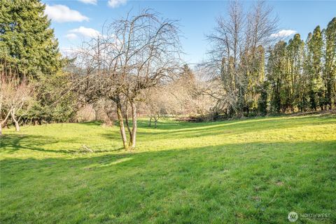 Photo of 2411 Sunrise Street, Kelso, WA 98626 (MLS # 2487203)