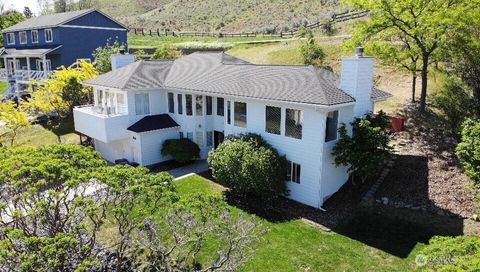 301 Canyon Place Wenatchee WA 98801