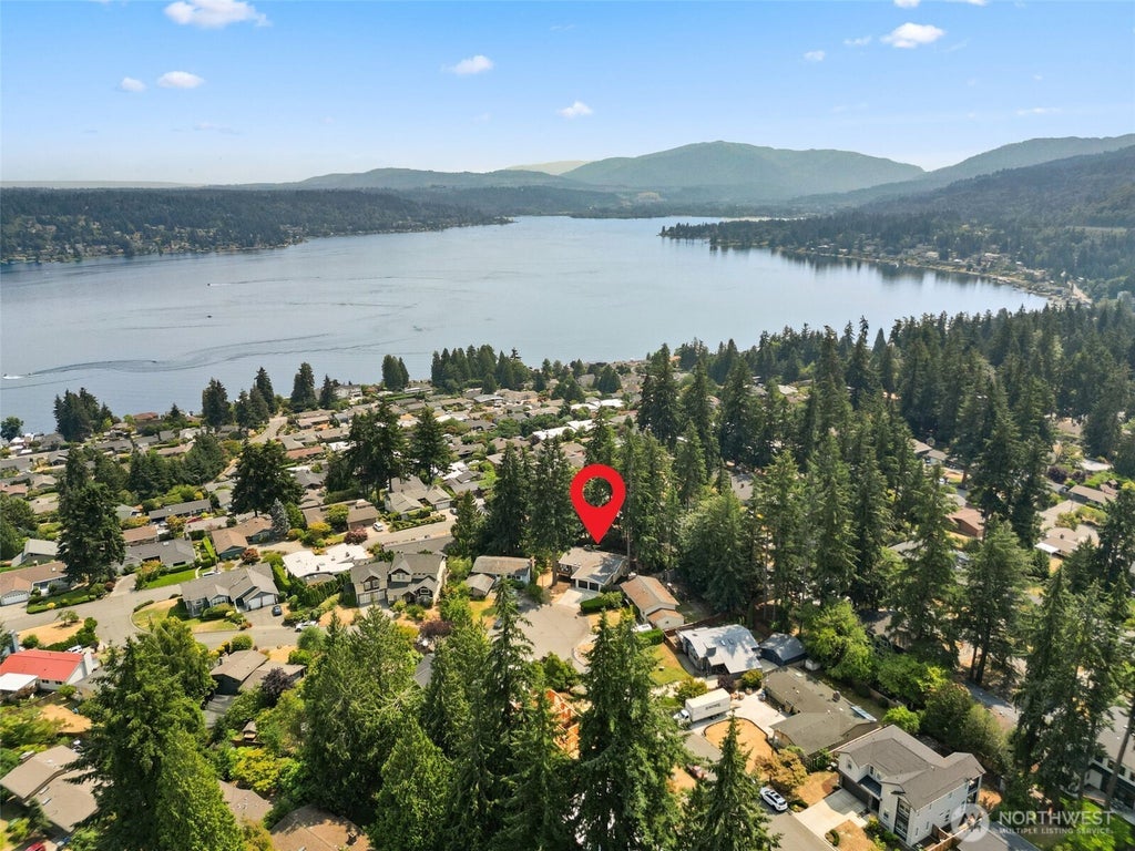Photo of 16639 SE 26th Place, Bellevue, WA 98008 (MLS # 2558170)
