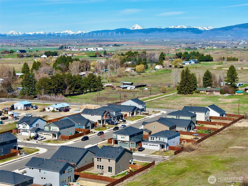 Photo of 410 W 26th Ave, Ellensburg, WA 98926 (MLS # 2499715)