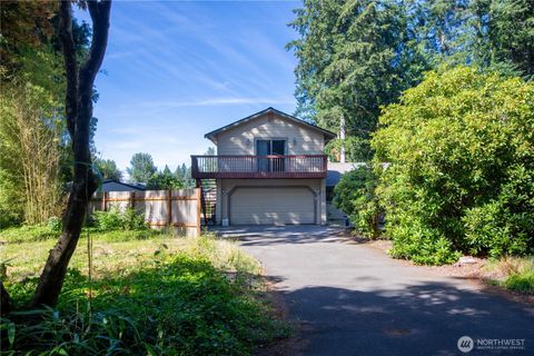 Photo of 6124 Shady Lane SE, Lacey, WA 98503 (MLS # 2552996)