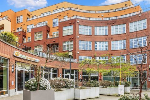 Photo of 410 NE 70th Street #201, Seattle, WA 98115 (MLS # 2508068)