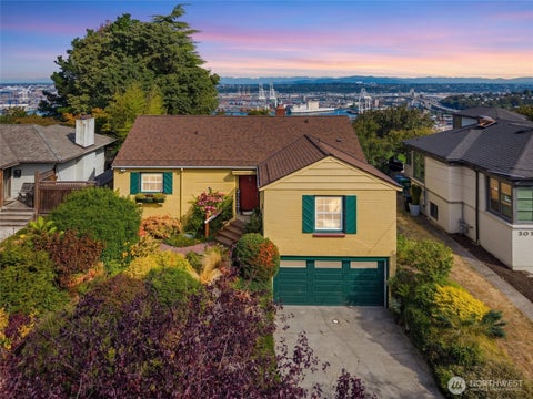 Photo of 3006 36th Avenue SW, Seattle, WA 98126 (MLS # 2589891)