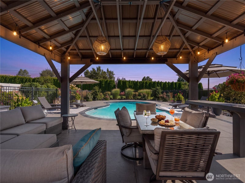 3715 Viewmont Drive