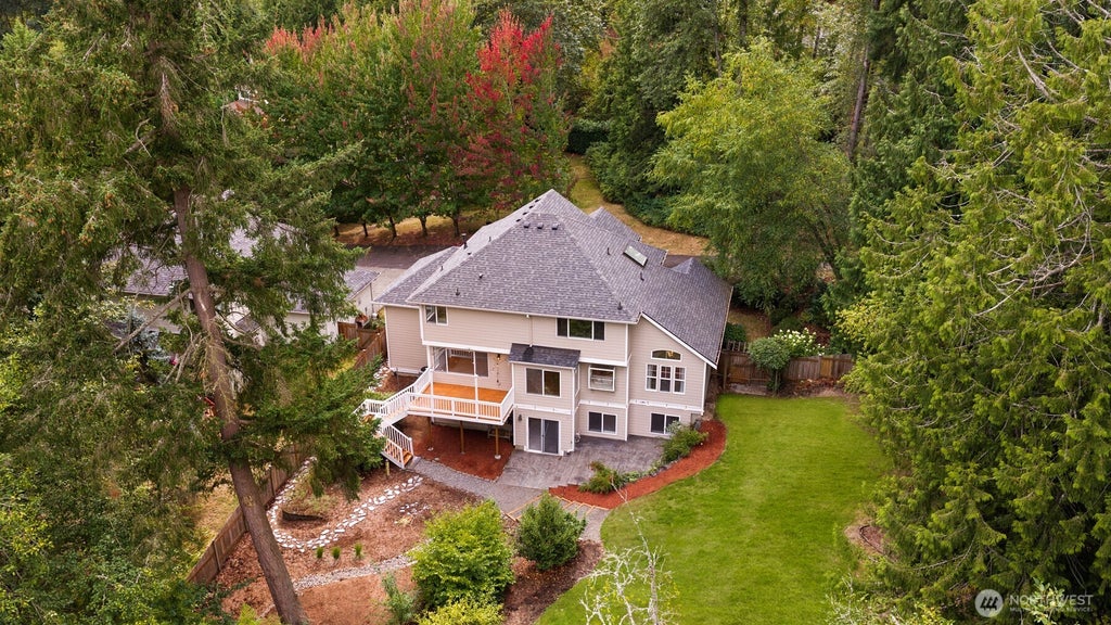 Photo of 10332 186th Court NE, Redmond, WA 98052 (MLS # 2570669)