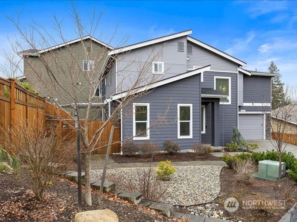 Photo of 711 Bing Road, Lynnwood, WA 98036 (MLS # 2203130)