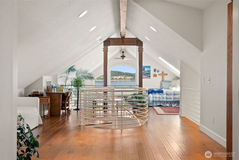 201 E Smith Cove Way Shelton WA 98584