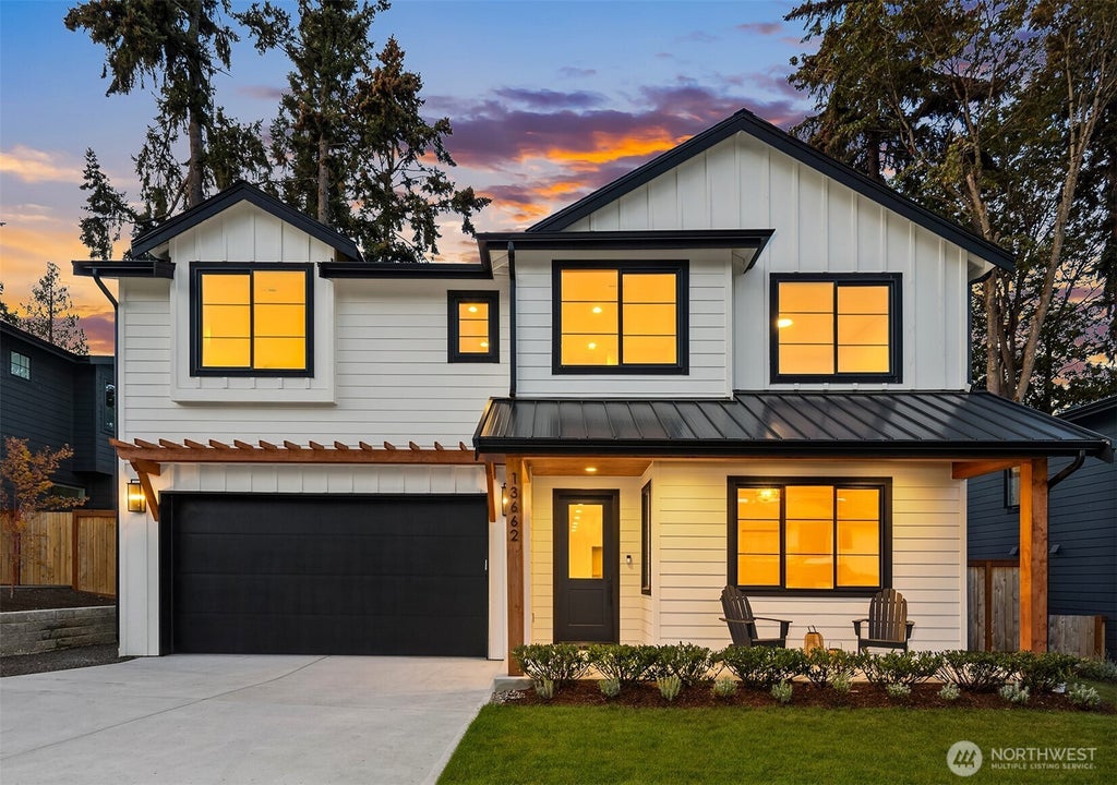 Photo of 13662 NE 101st Street, Kirkland, WA 98033 (MLS # 2586569)