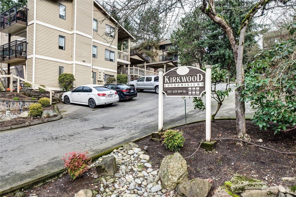 Photo of 406 10th Street #C201, Kirkland, WA 98033 (MLS # 2057258)