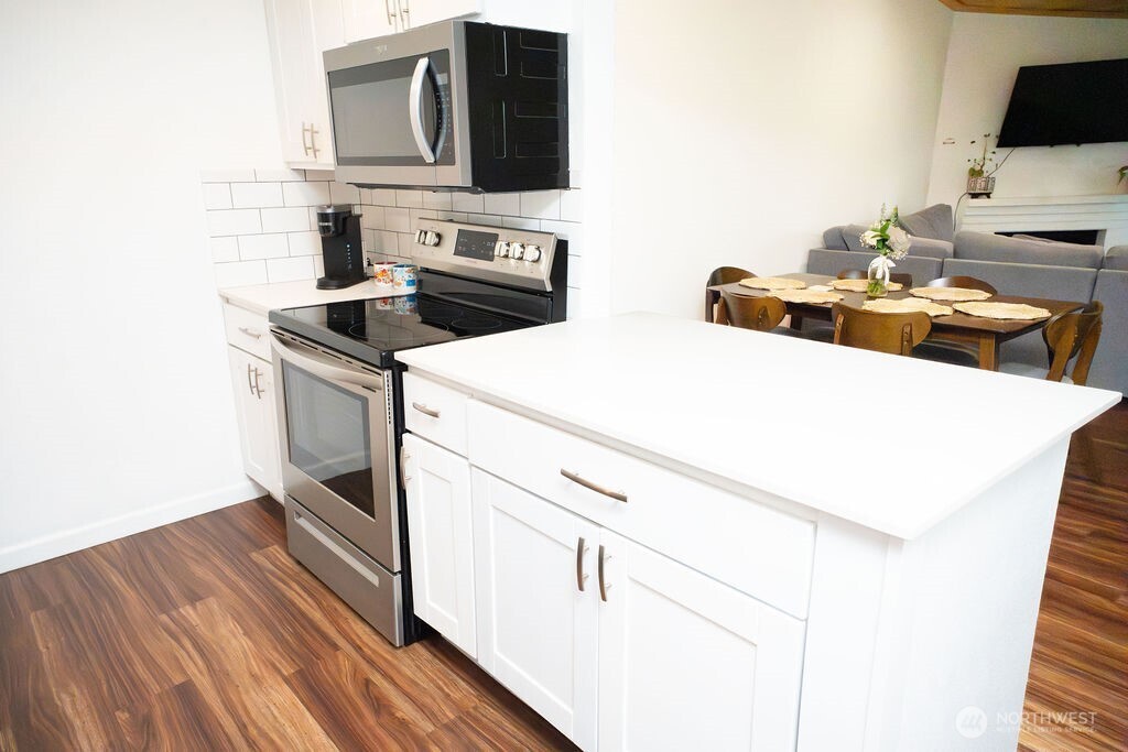 3428 I Street SE T304