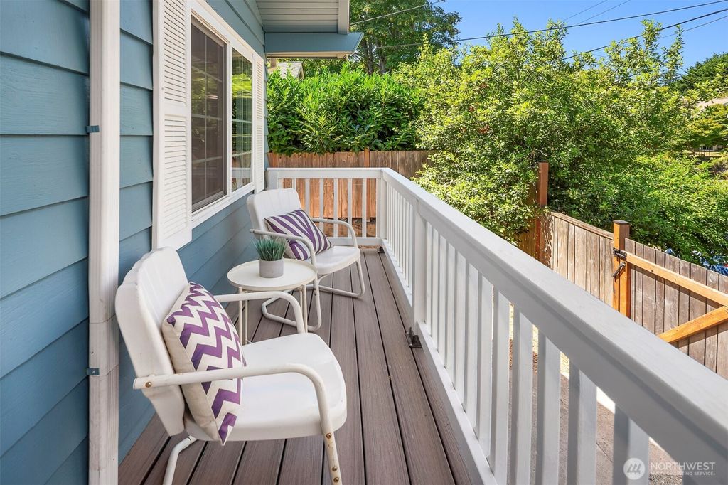 Photo of 607 NW 84th Street, Seattle, WA 98117 (MLS # 2409711)