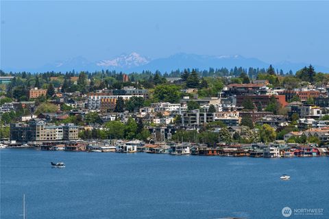Photo of 1000 Aurora Avenue N #609, Seattle, WA 98109 (MLS # 2517534)