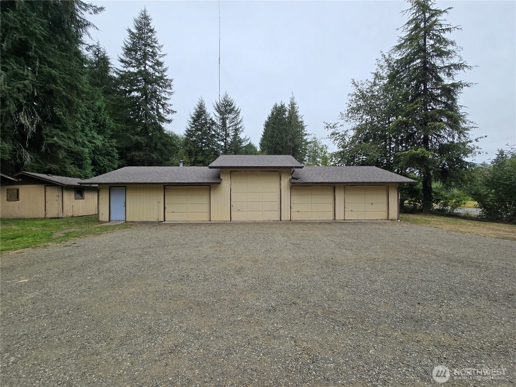 Photo of 162 South Bank Road, Elma, WA 98541 (MLS # 2570403)