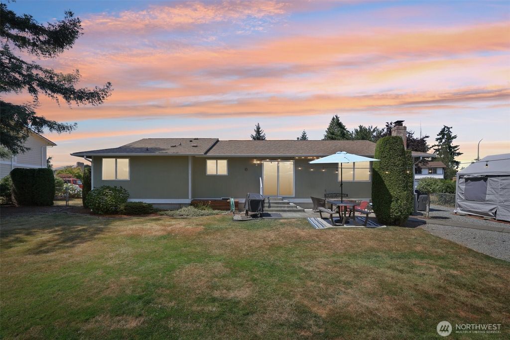 Photo of 2431 Diamond Street, Milton, WA 98354 (MLS # 2412167)