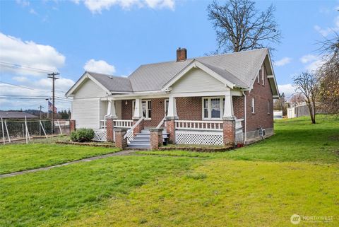 Photo of 26 SE Spring Street, Chehalis, WA 98532 (MLS # 2481376)