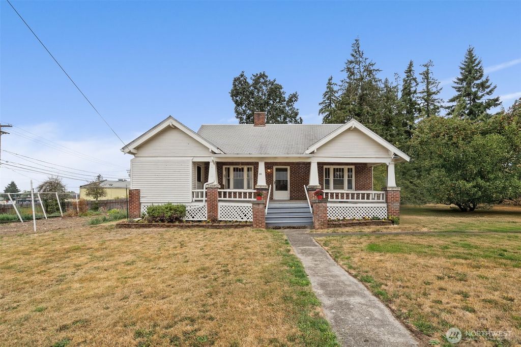 Photo of 26 SE Spring Street, Chehalis, WA 98532 (MLS # 2481376)