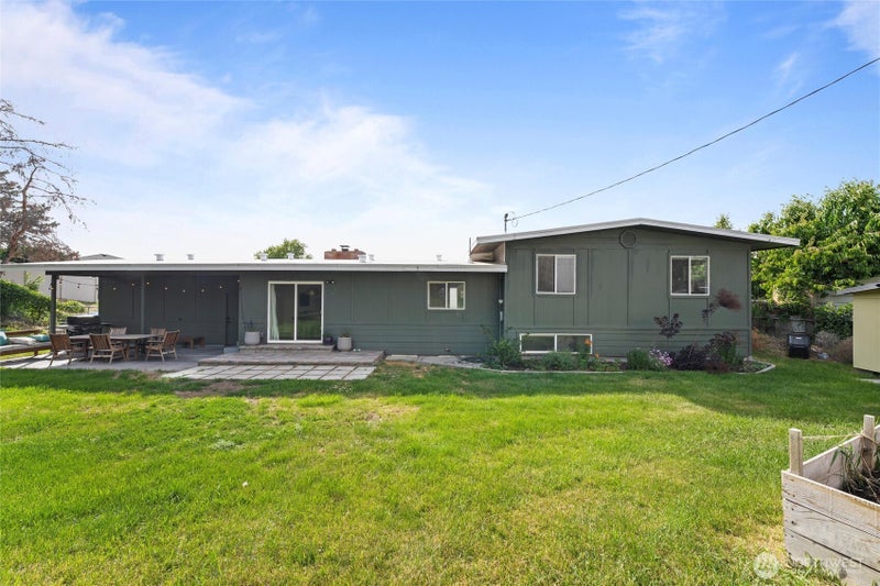 1147 Ashley Way