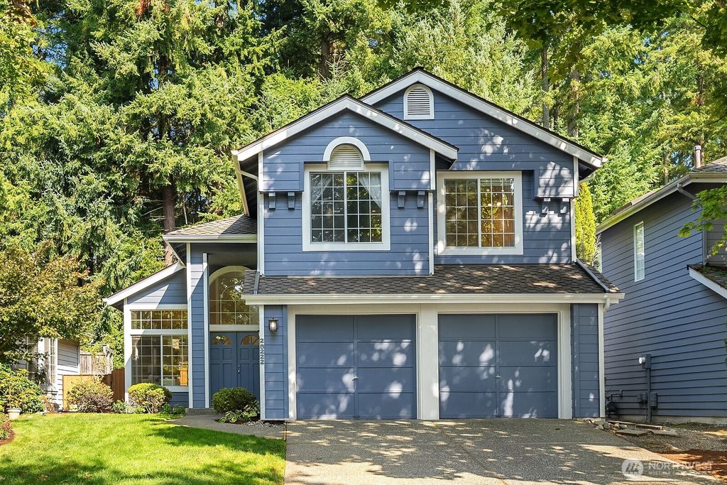 Photo of 25222 SE 35th Street, Sammamish, WA 98029 (MLS # 2437297)