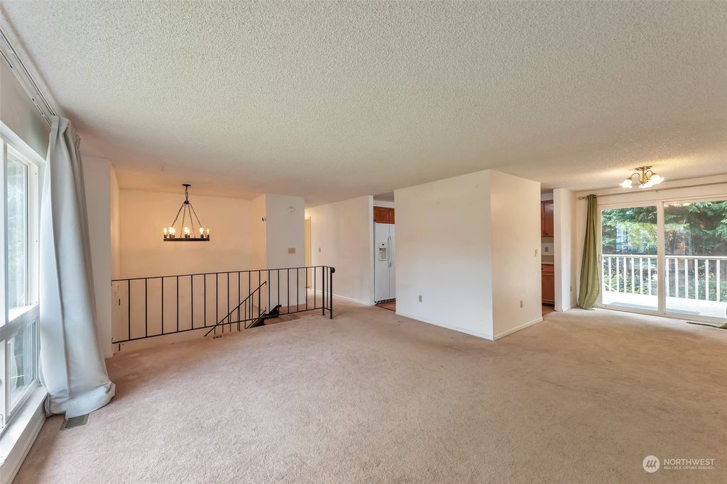 Photo of 10927 158th Court NE, Redmond, WA 98052 (MLS # 2306561)