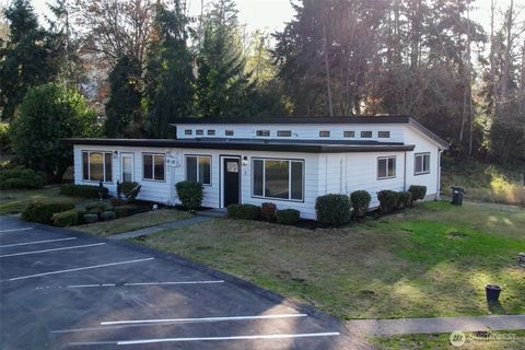 814 5th Street 8141 Steilacoom WA 98388
