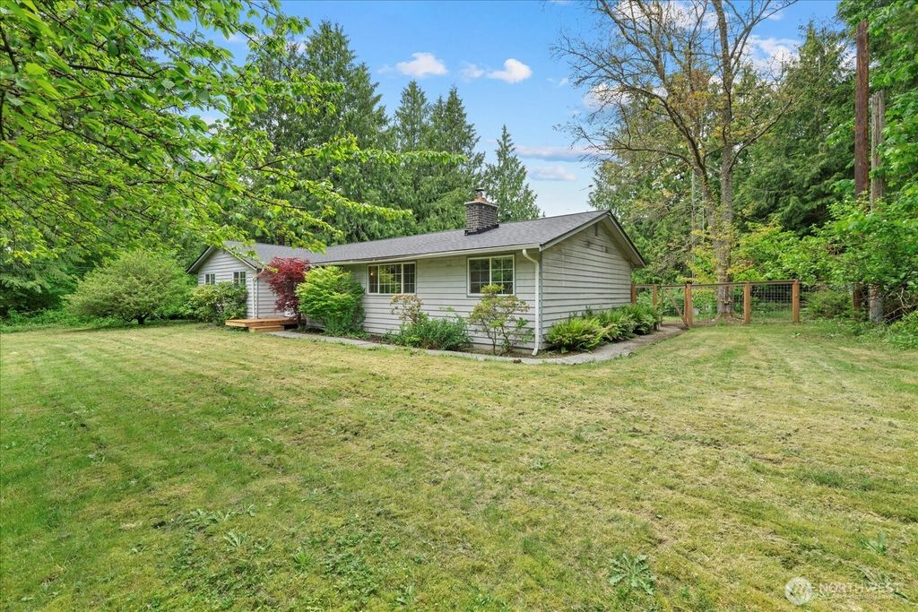 Photo of 1411 154th Street NW, Marysville, WA 98271 (MLS # 2379402)