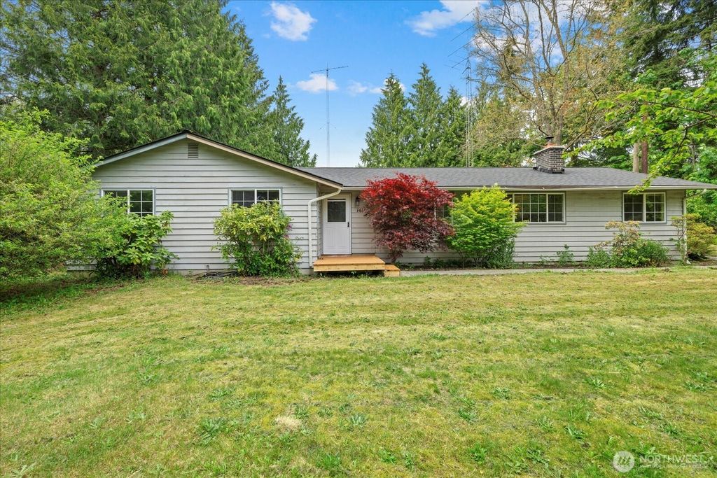 Photo of 1411 154th Street NW, Marysville, WA 98271 (MLS # 2379402)
