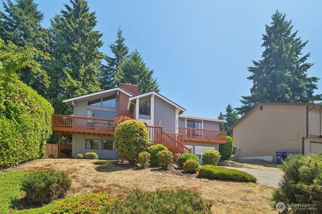 Photo of 32710 5th Avenue SW, Federal Way, WA 98023 (MLS # 2401207)