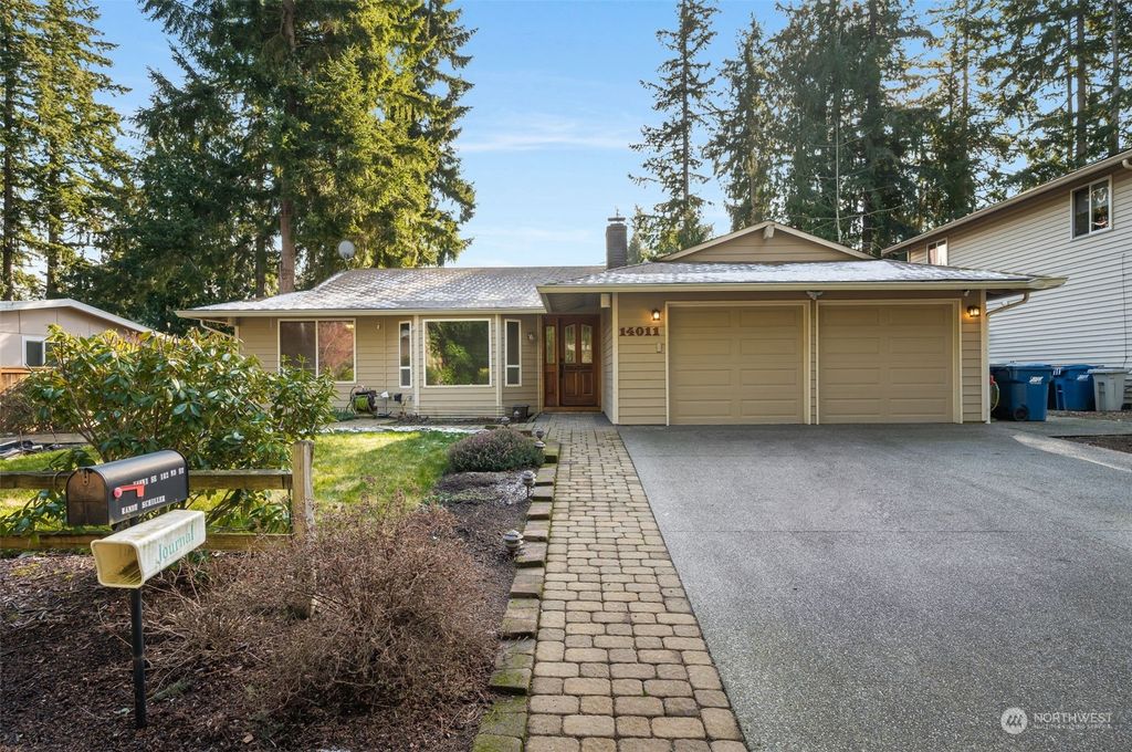 Photo of 14011 SE 142nd Street, Renton, WA 98059 (MLS # 2039962)