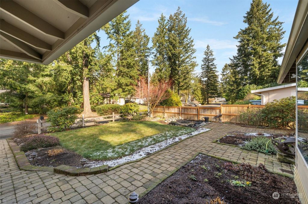 Photo of 14011 SE 142nd Street, Renton, WA 98059 (MLS # 2039962)