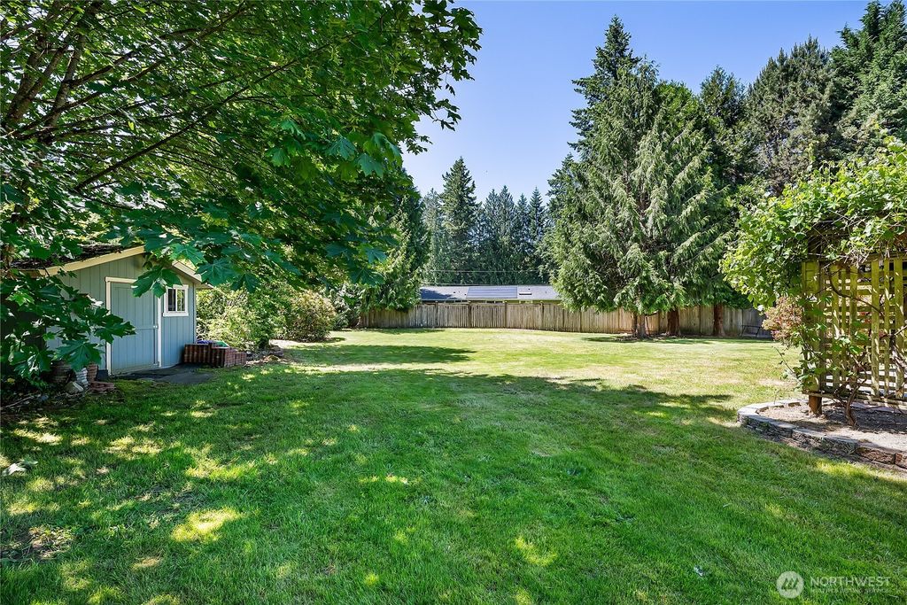 Photo of 6053 211th Avenue NE, Redmond, WA 98053 (MLS # 2367526)