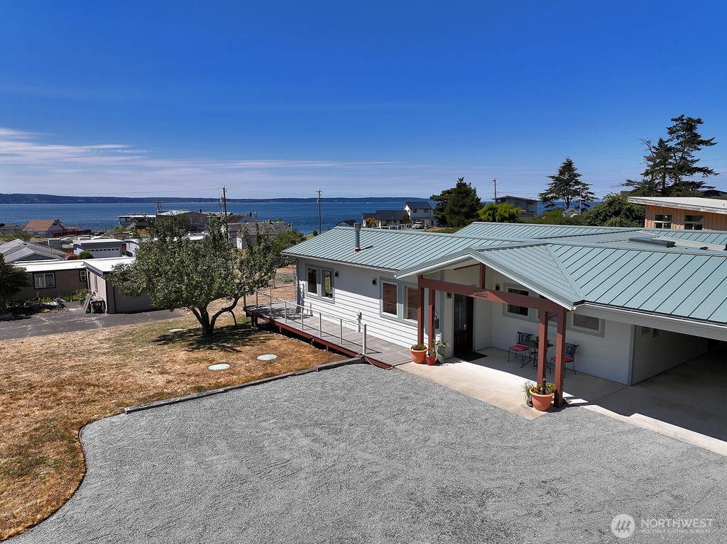 Photo of 4883 Magellan Drive, Freeland, WA 98249 (MLS # 2553797)