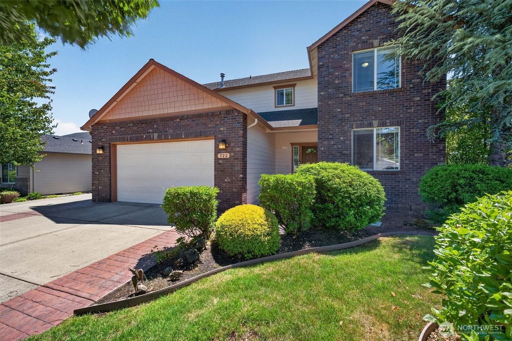 Photo of 722 E 18th St ST, La Center, WA 98629 (MLS # 2545957)