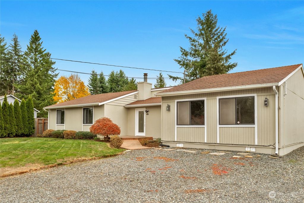 Photo of 1122 150th Place NW, Marysville, WA 98271 (MLS # 2179358)