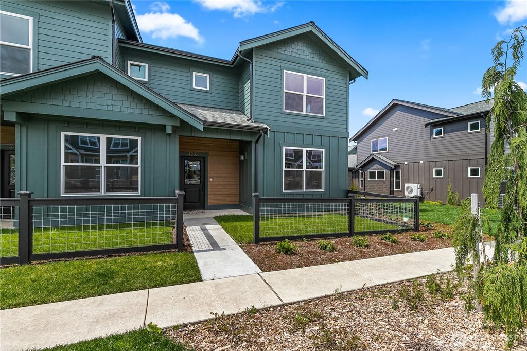 Photo of 4232 Melrose Lane, Bellingham, WA 98226 (MLS # 2514720)