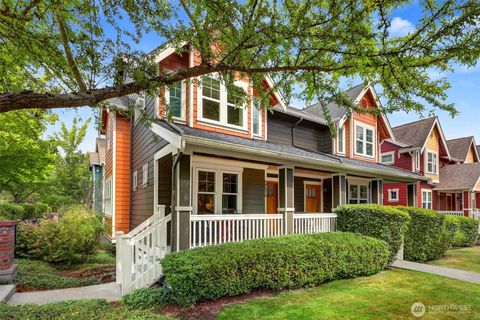 Photo of 5807 55th Avenue NE #B, Seattle, WA 98105 (MLS # 2518120)