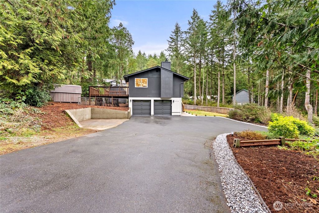 Photo of 4918 Murphy Drive NW, Gig Harbor, WA 98335 (MLS # 2468937)