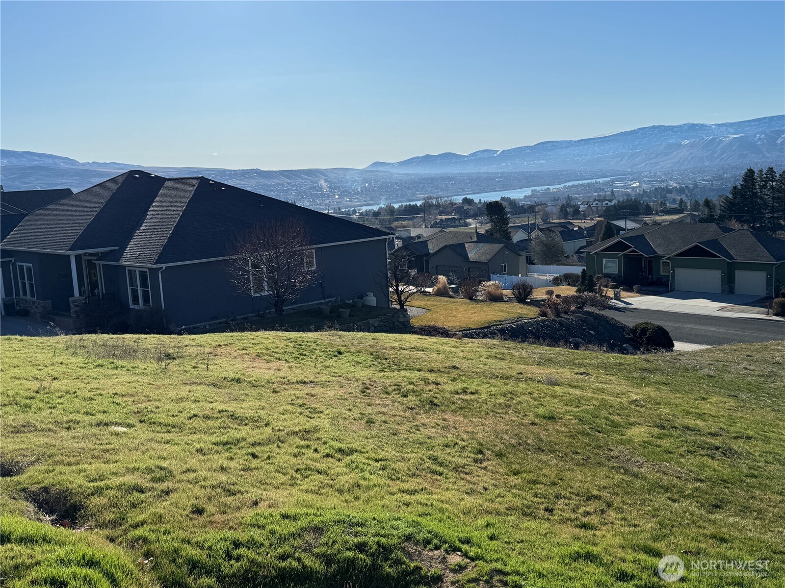990 Sage Crest Drive