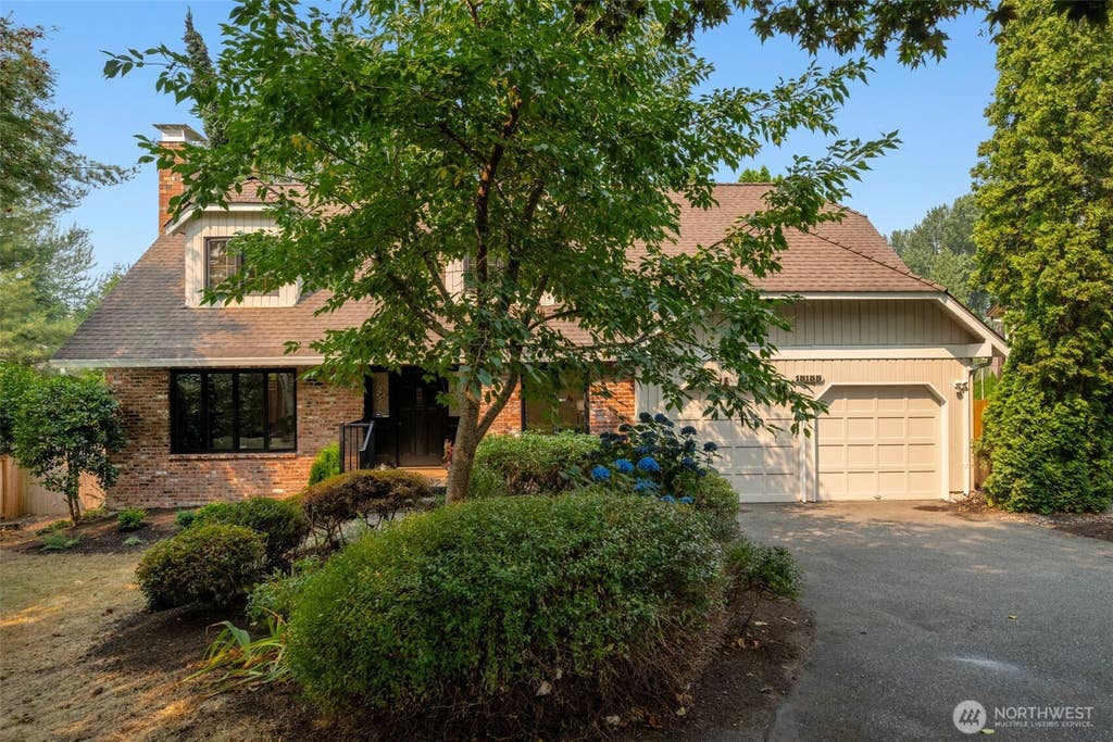 Photo of 15155 NE 6th Street, Bellevue, WA 98007 (MLS # 2559686)