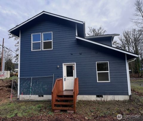 Photo of 636 Park Street, Shelton, WA 98584 (MLS # 2497571)