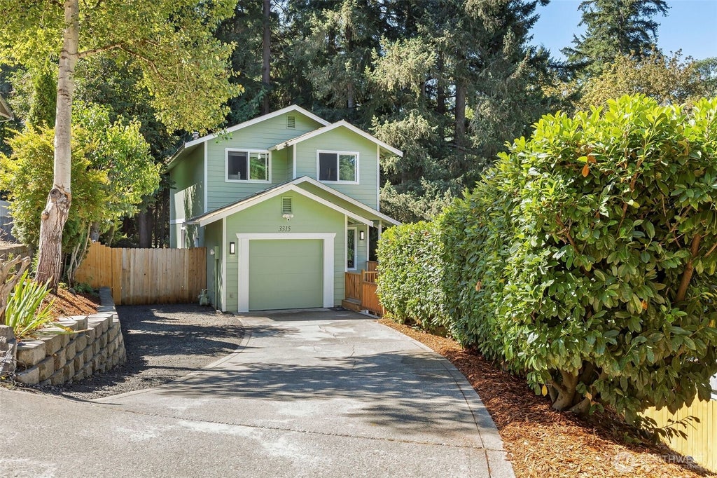 Photo of 3315 1st Street, Bremerton, WA 98312 (MLS # 2572253)