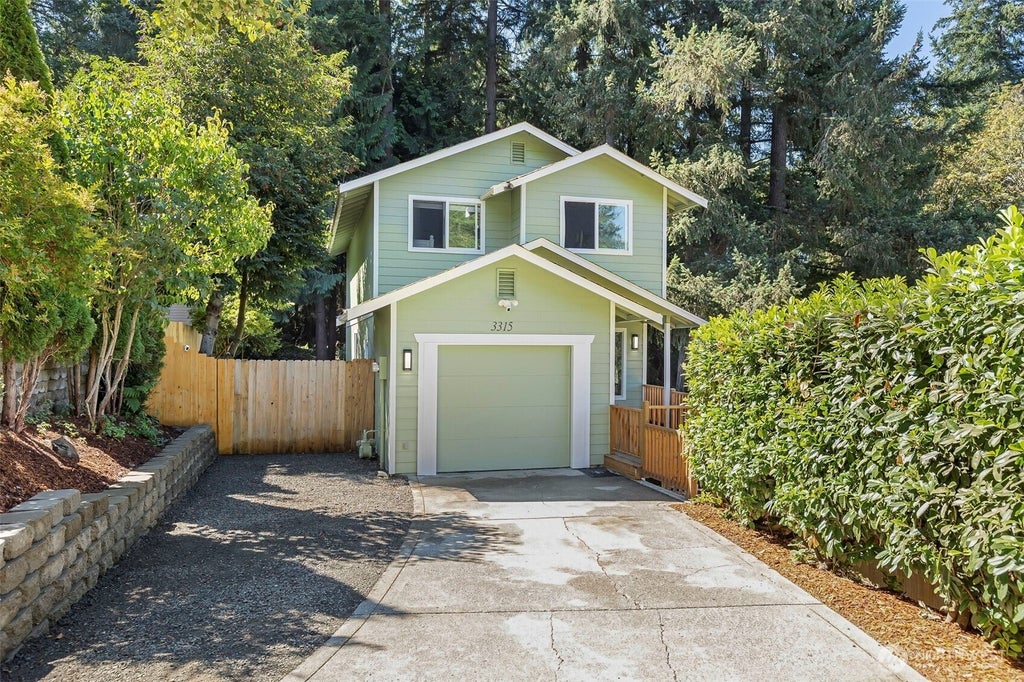 Photo of 3315 1st Street, Bremerton, WA 98312 (MLS # 2572253)