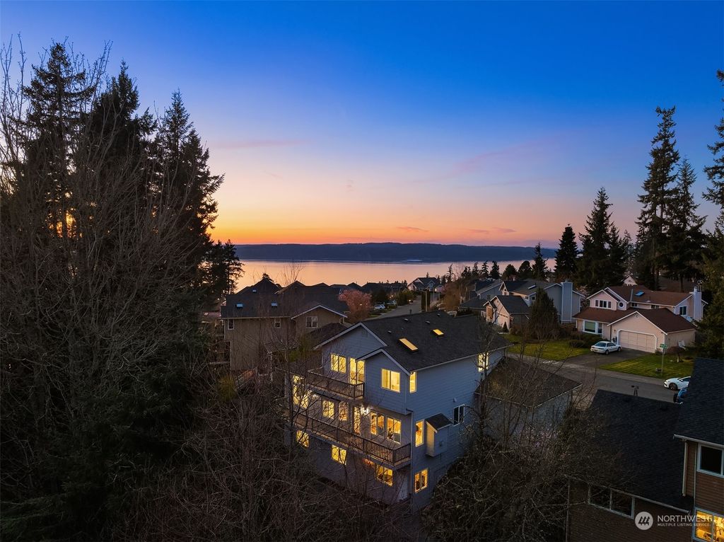 Photo of 11124 60th Avenue W, Mukilteo, WA 98275 (MLS # 2206395)
