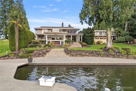 Photo of 4918 Jenks Point Way E, Lake Tapps, WA 98391 (MLS # 2500957)