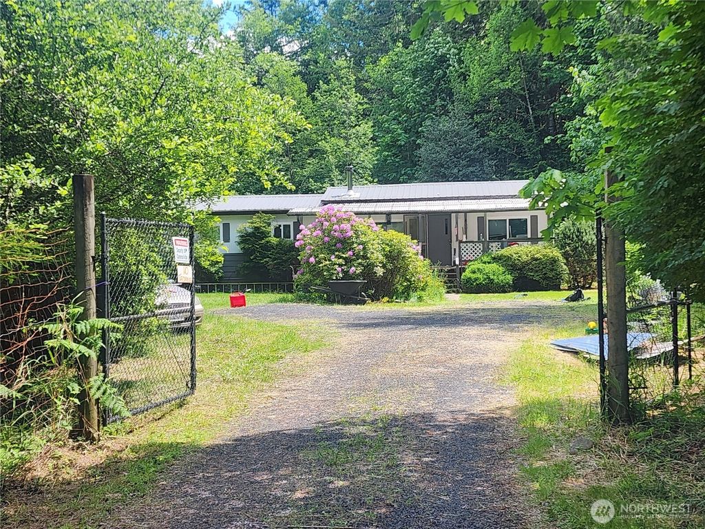 Photo of 504 47 Winston Creek Road, Mossyrock, WA 98564 (MLS # 2522500)