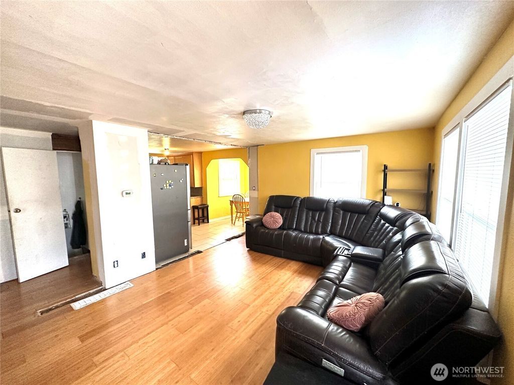 Photo of 10204 19th Avenue SW, Seattle, WA 98146 (MLS # 2402813)