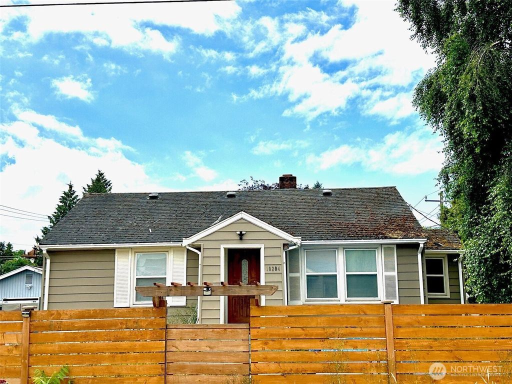 Photo of 10204 19th Avenue SW, Seattle, WA 98146 (MLS # 2402813)