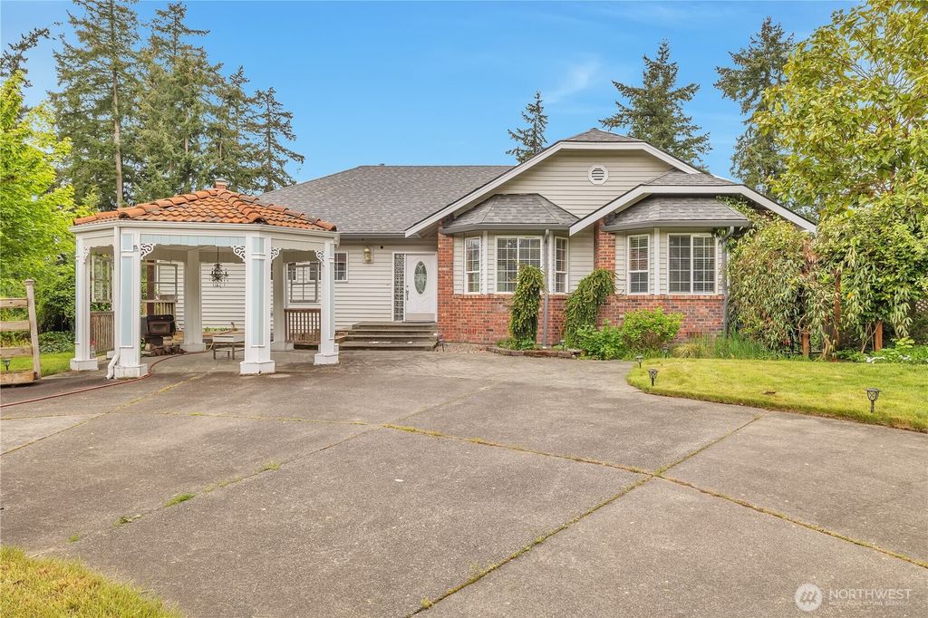 Photo of 31637 107th Avenue SE, Auburn, WA 98092 (MLS # 2377488)