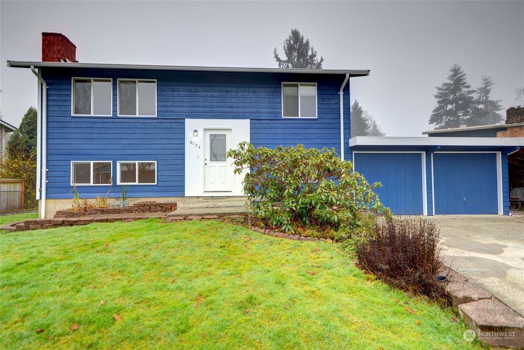 Photo of 6124 59th Street NE, Marysville, WA 98270 (MLS # 2305202)