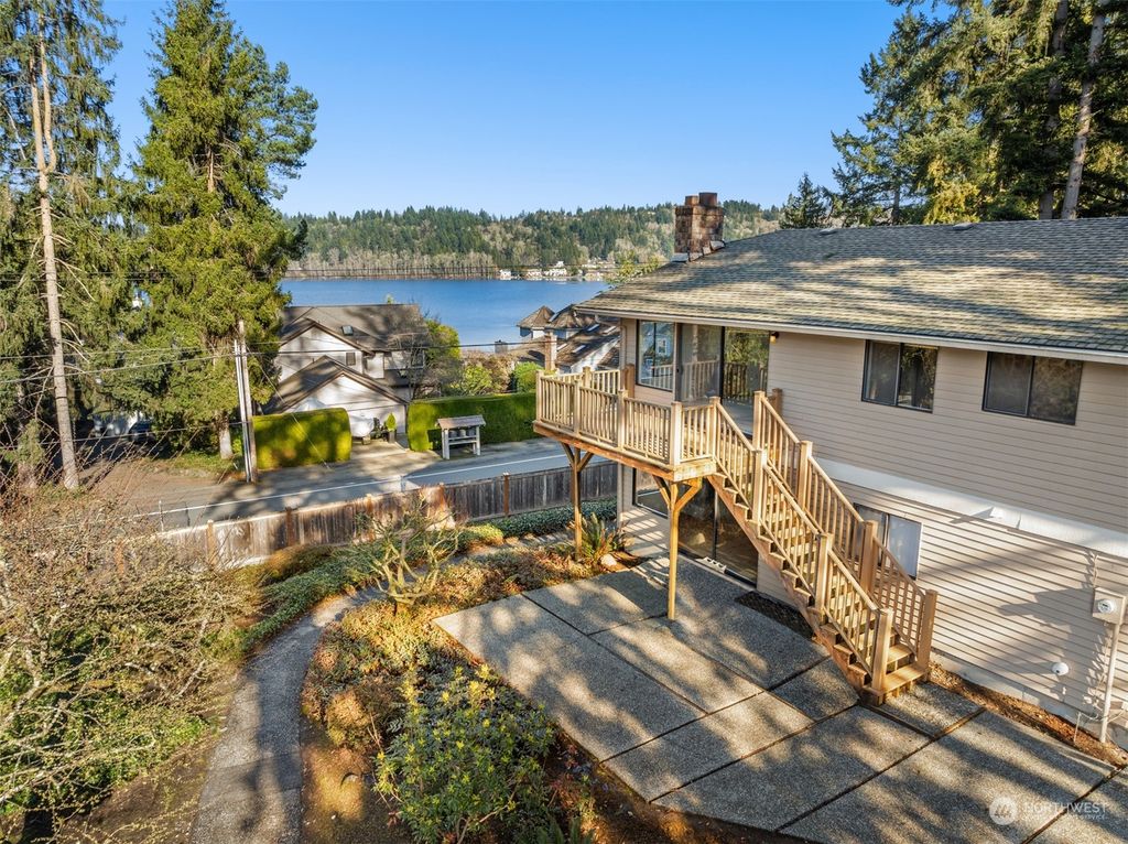Photo of 3423 181st Place NE, Redmond, WA 98052 (MLS # 2206677)