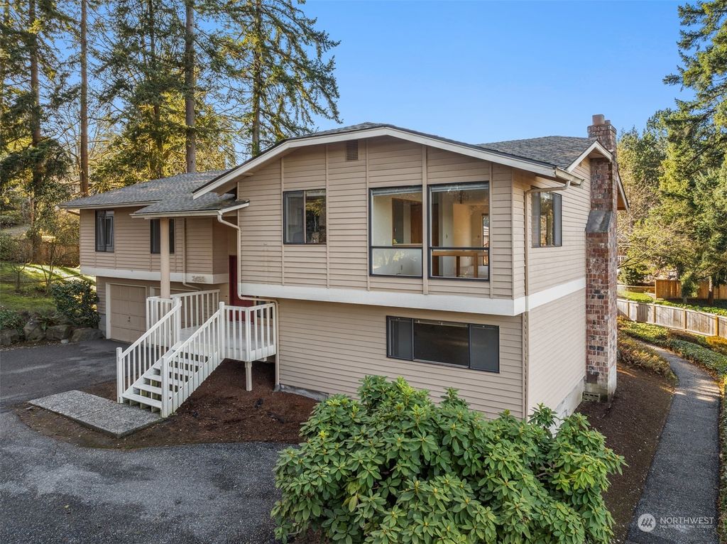 Photo of 3423 181st Place NE, Redmond, WA 98052 (MLS # 2206677)